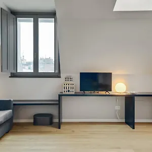 https://beautiful-apartment-in-chinatown-and-sempione.italymilanhotels.net